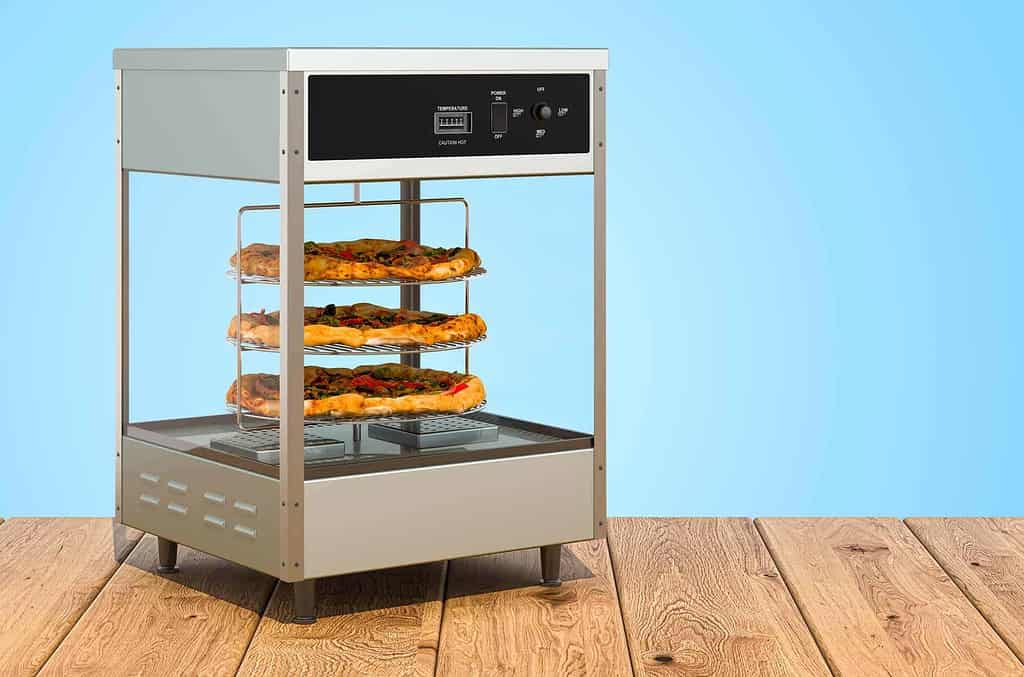 keeping pizza hot in a warmer