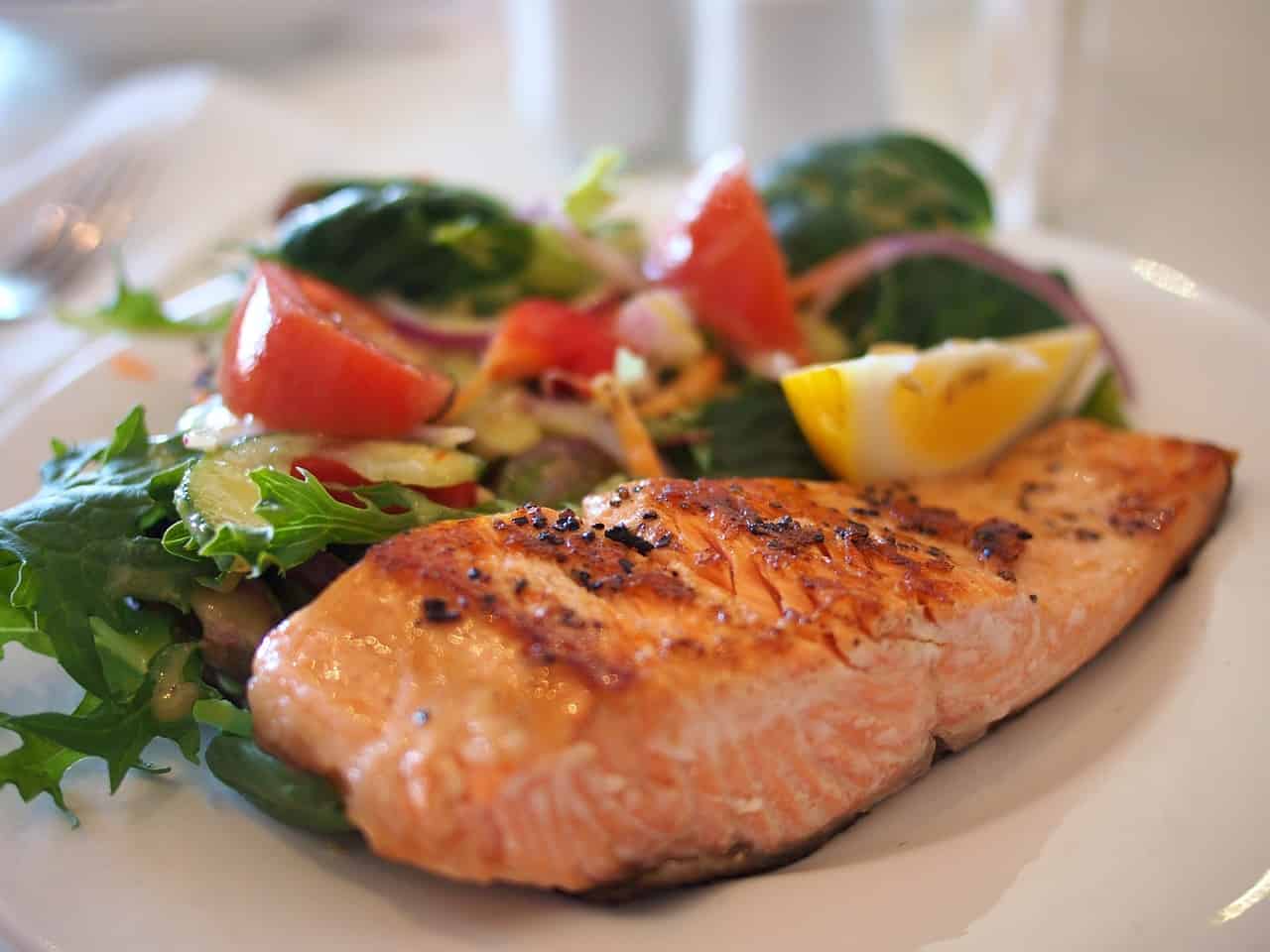 How Long Can Cooked Salmon Stay Out? When It’s Unsafe Cuisine Seeker