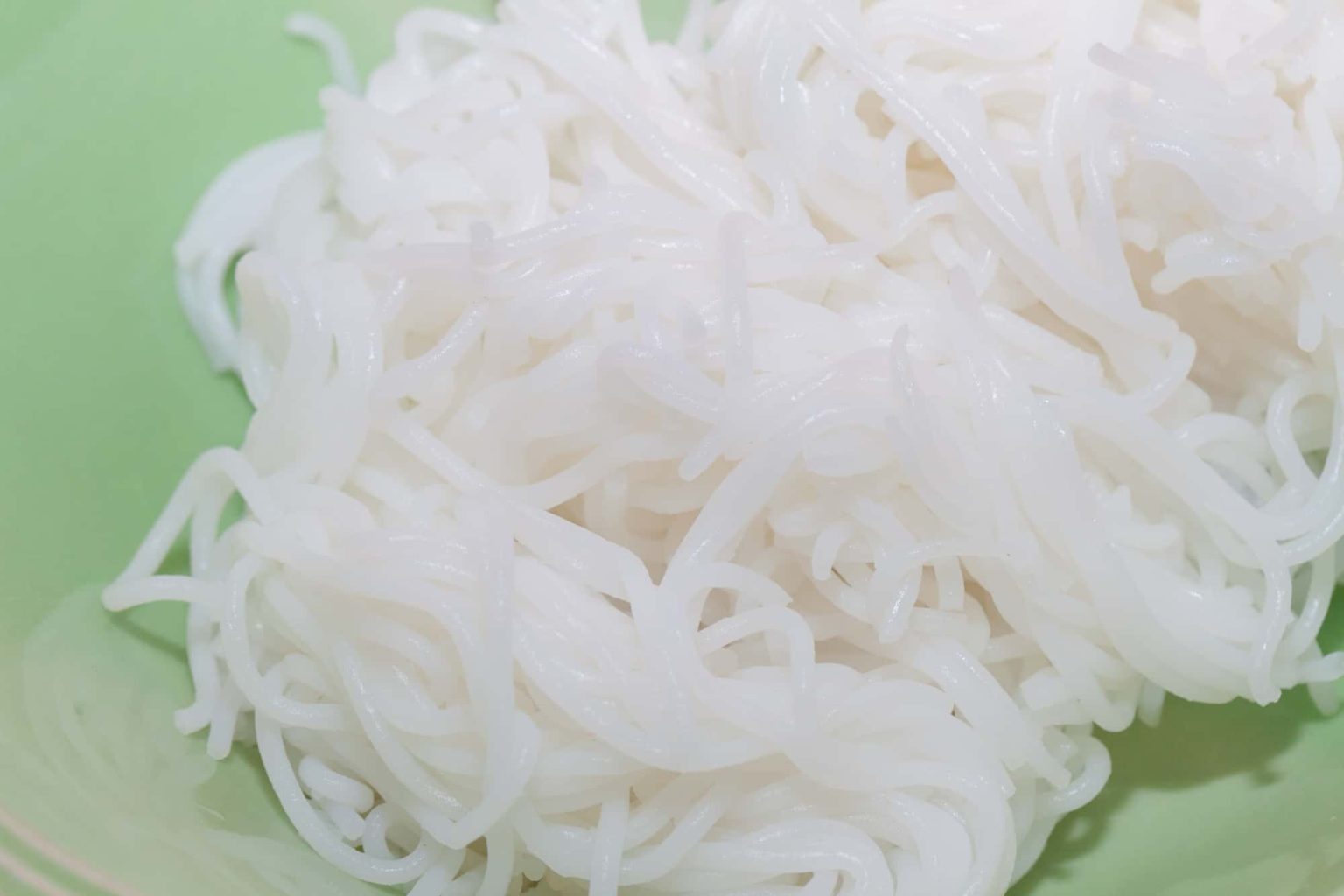 Are Rice Noodles and Vermicelli The Same? [The Differences] Cuisine